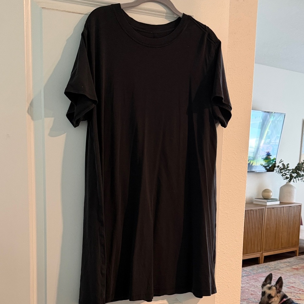 lululemon athletica Black Short Sleeve Dress
